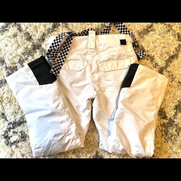 white snow pants - Picture 3 of 4